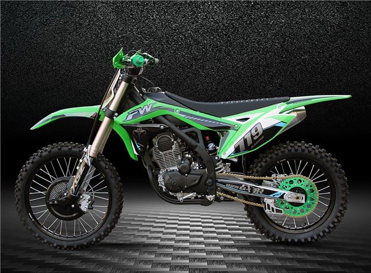 250cc dirt bike